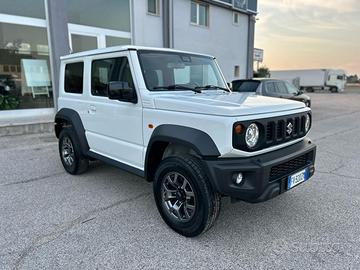 Suzuki Jimny 1.5 benzina 4WD