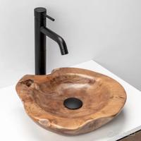 Lavabo in legno, elemento di arredo