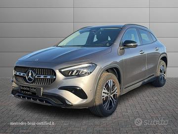 MERCEDES-BENZ GLA 180 Progressive Advanced Plus au