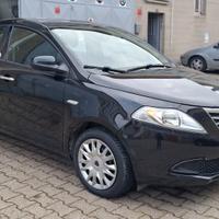 Lancia Ypsilon 1.2 8v Silver BenzGpl Euro5B