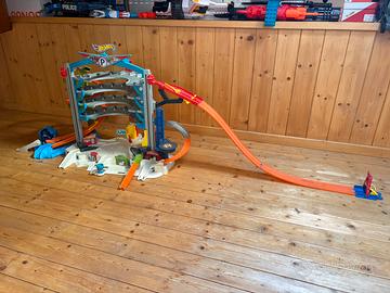 Pista holt wheels garage