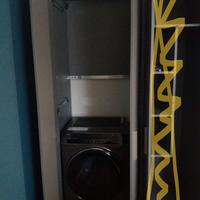 Colonna porta lavatrice/asciugatrice con strisci