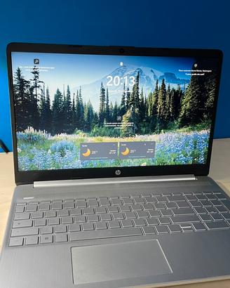 HP Laptop Model 15s