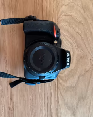 Nikon D3500 + 18-55mm - Kit completo