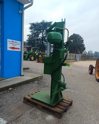 spacca legna per trattore agricolo