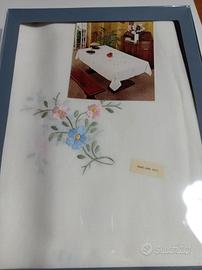 tovaglia lino ricamata