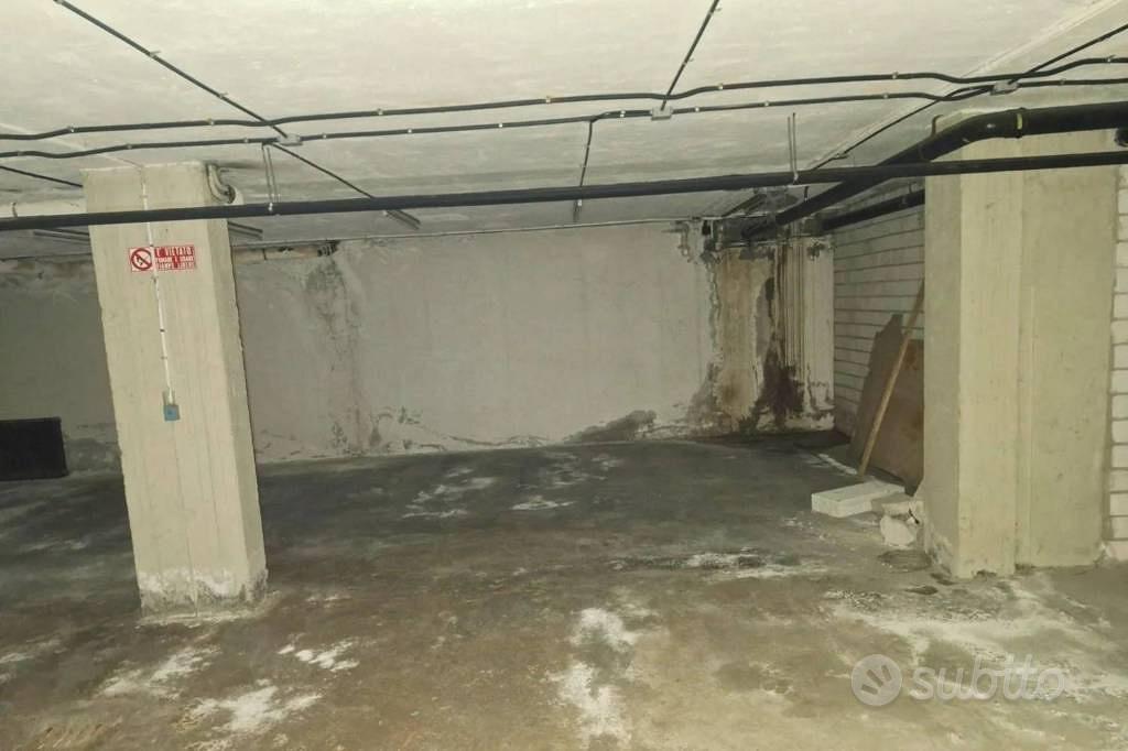 Immobile in asta di 625 m² a Mori - Vista 2
