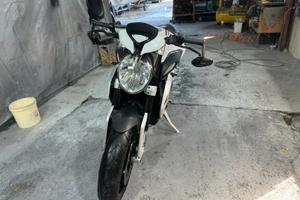 Mv agusta dragster 800
