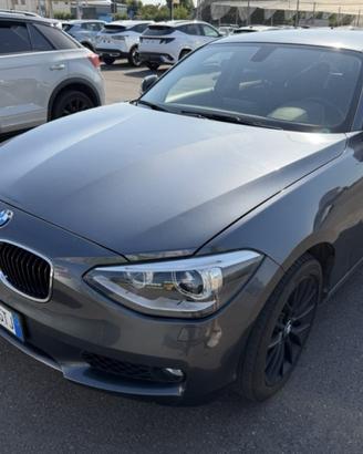 BMW 120 d xDrive 5p. Unique