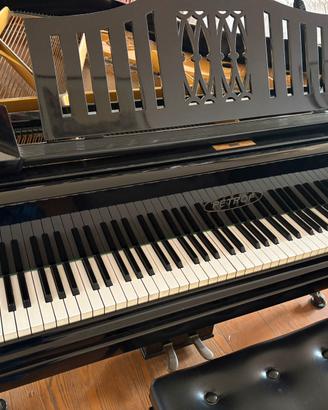 Pianoforte Petrof mezzacoda