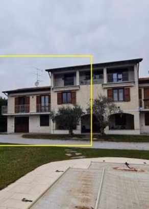 Immobile in asta di 216 m² con 4 locali e box auto