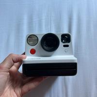 Polaroid Now Instant Camera + Color i-Type Film