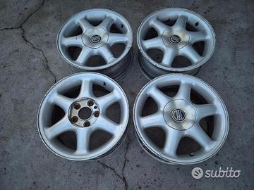 Cerchi In Lega Da 15" Per Volvo 850 - Polar - 740