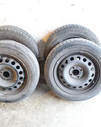 Set completo di 4 cerchi |  Renault Clio 4 serie