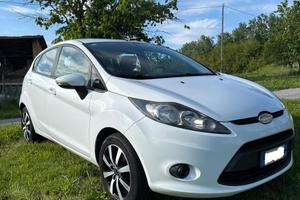 Ford fiesta 1.2 benzina