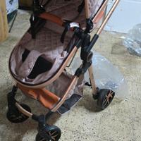 passeggino che si trasforma navicella e seggiolino