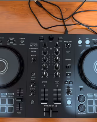 Pioneer DJ DDJ-FLX4 + Decksaver