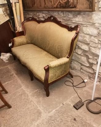 Divano stile Luigi Filippo