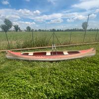 Canoa in vetroresina