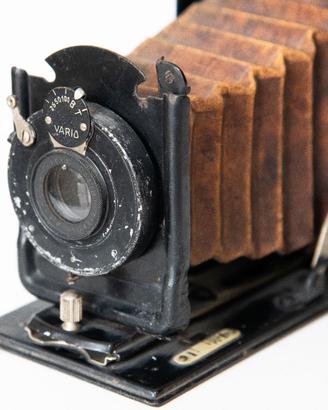 Apparecchio fotografico a soffietto