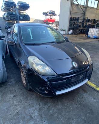 RICAMBI USATI AUTO RENAULT Clio Serie Benzina