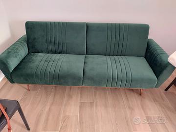 Divano in velluto verde