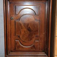 Comodino antico