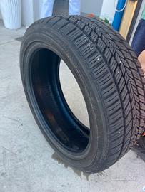 Gomme MOMO 195/45 R16 84V 4 stagioni quasi nuove