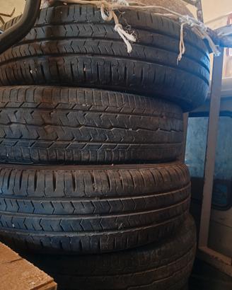 6 gomme 175 75 r16 c  adatti a Daily furgoni campe