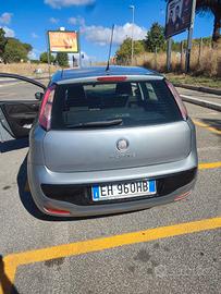 Fiat punto 2012 diesel ideale per città e viaggi