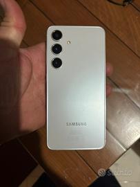 Samsung S24