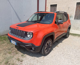 Jeep Renegade 4x4 trailhawk arancione