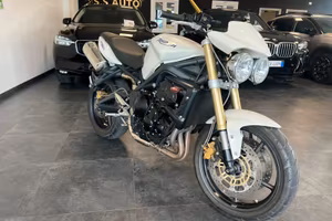 Triumph Street Triple