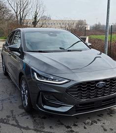 Ford Focus 1.0 MHEV St-Line Manuale
