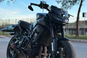 Yamaha Mt-09 2017 akrapovic