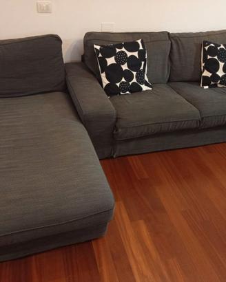 divano con chaise longue