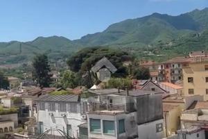 MULTILOCALE A CAVA DE' TIRRENI