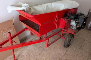 Defogliatrice vibrante per olive con ruote