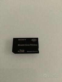 Memory stick pro duo sony 2 gb per psp