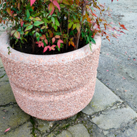 Vasi in cemento rotondi