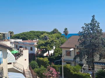 Roseto Capo Spulico mansarda vista mare