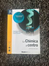 La Chimica al centro