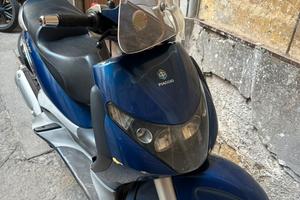 Piaggio Beverly 250