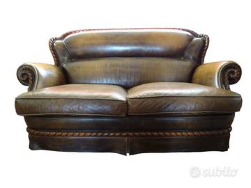 DIVANO DUE POSTI IN PELLE E LEGNO VINTAGE