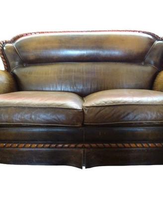 DIVANO DUE POSTI IN PELLE E LEGNO VINTAGE