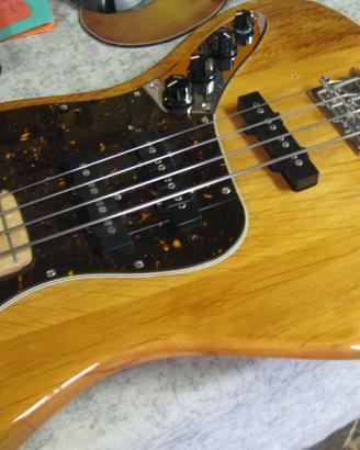 Basso a 4 corde