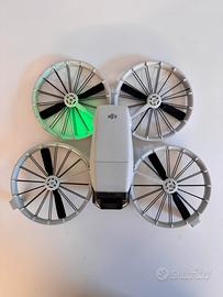 DJI Flip con accessori + DJI care (1 anno)