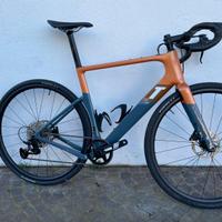 3T Exploro Racemax