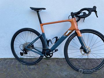 3T Exploro Racemax