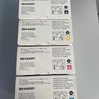 Set 4 toner nero e vari colori per stampante sharp